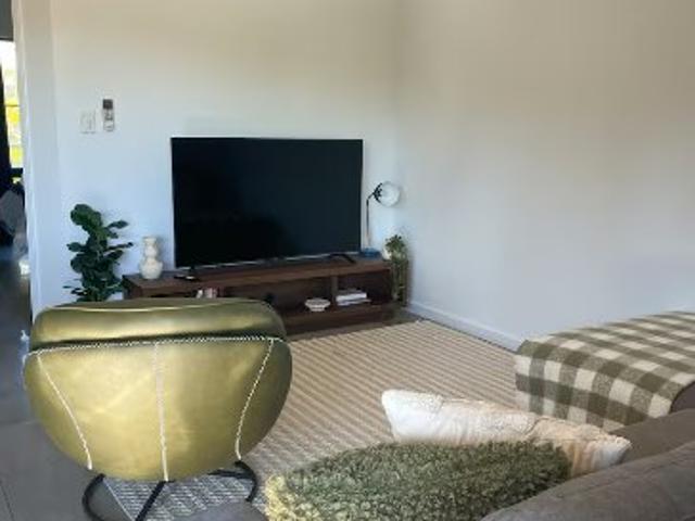 Cable Beach Living with Resort Pool Access