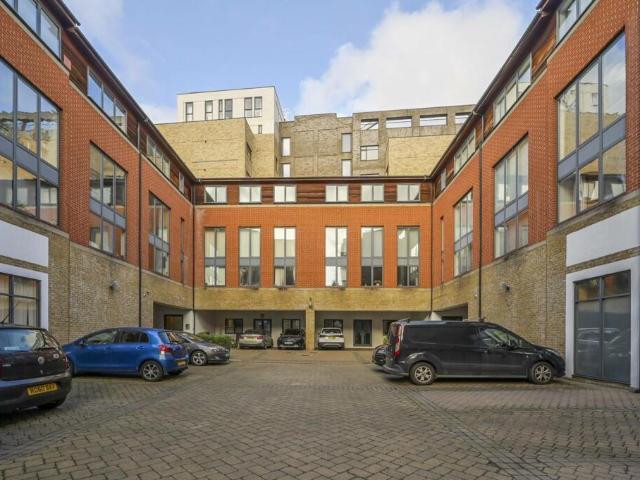 Cable Street, St. George in the East, London, E1 0DD, United Kingdom | 2 bed apartment for rent #136660874 | Rentberry