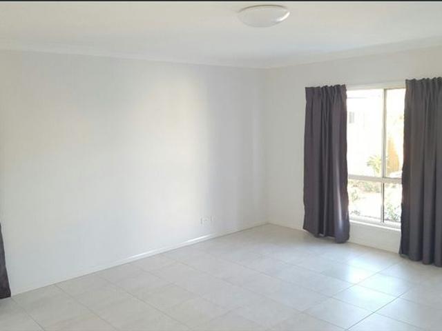 CABOOLTURE CLOSE & CONVENIENT