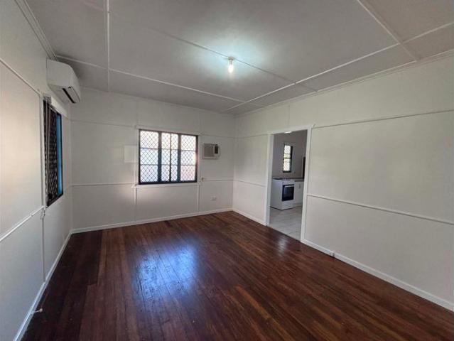 CABOOLTURE CLOSE & CONVENIENT