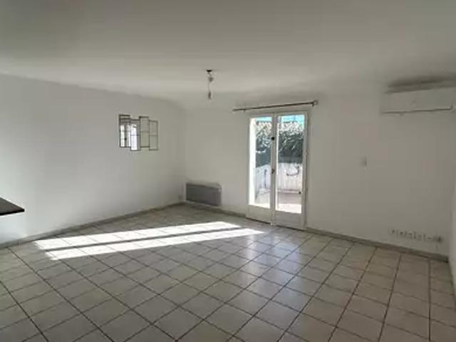Cabrières 30210 Location appartement 3 pièces t3 terrasse