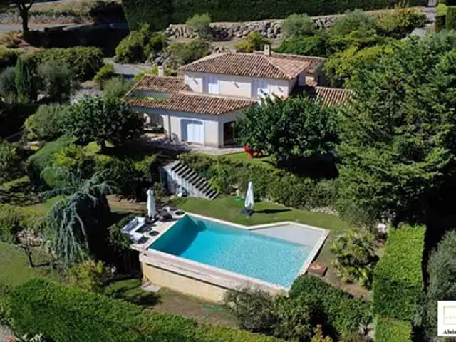Cabris 06530 Achat / Vente maison 8 pièces t8 piscine terrasse