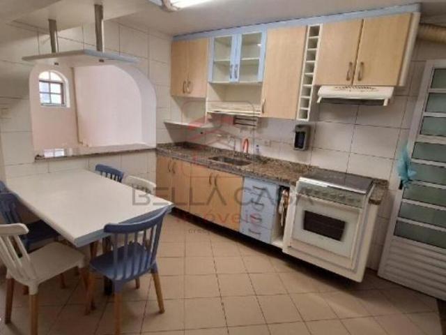 Cada de vila no Cambuci com uma Vaga na frente!