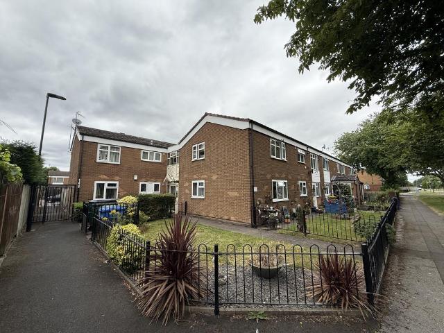 Cadbury Drive, Birmingham, B35 2 bed maisonette to rent £1,000 pcm £231 pw
