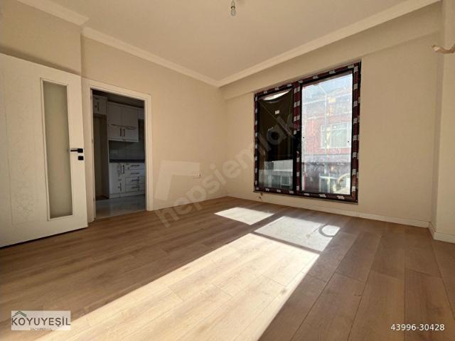 CADDE 20 METRE ARA KAT SIFIR HEMEN TESLİM 1+1 METROYA 600 METRE
