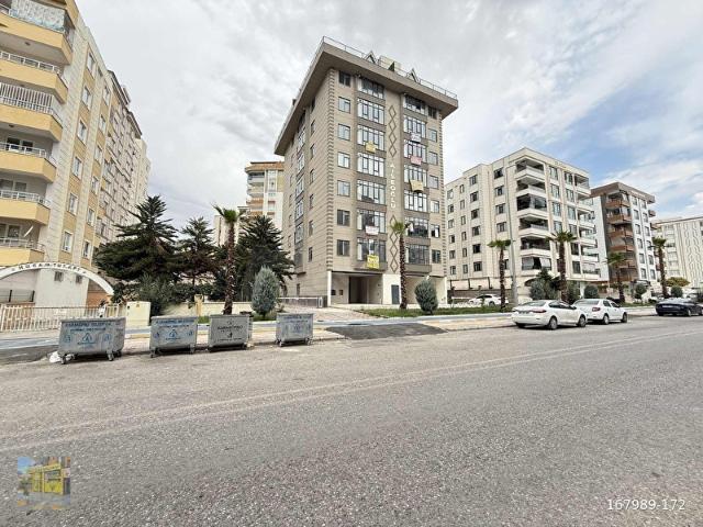 CADDE ÜSTÜ EŞYALI 2+1 AÇIK MUTFAK
