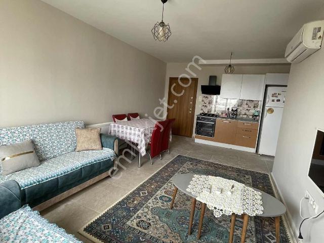 Cadde~üstü~ful~eşyalı~cam~balkonlu~sınırsız~kredi~cazip~site~içi