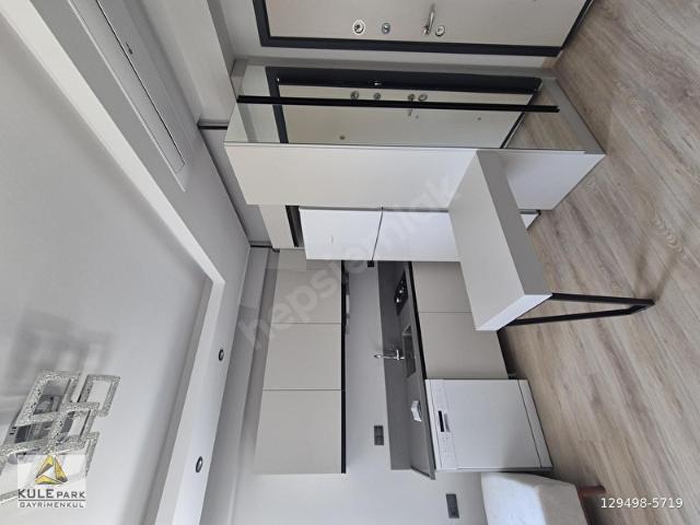 CADDE ÜZERİ 1+1 FULL EŞYALI DOĞALGAZLI EKSTRALI KİRALIK DAİRE