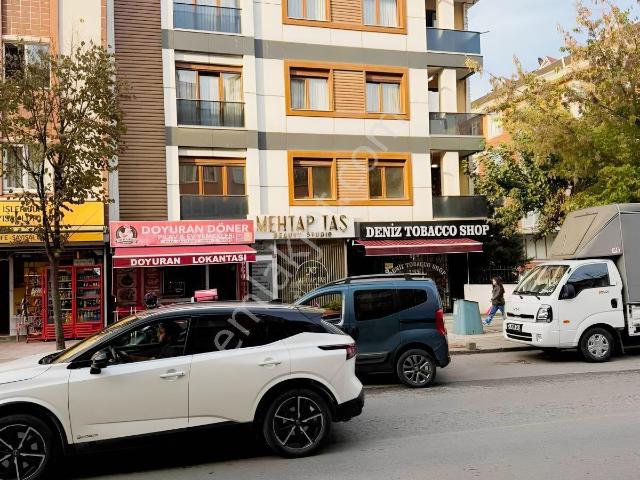 Cadde Üzeri 3+1 Kiralık