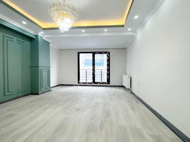 Cadde Üzeri Yatırıma&oturuma Uygun 2+1 Satılık Daire