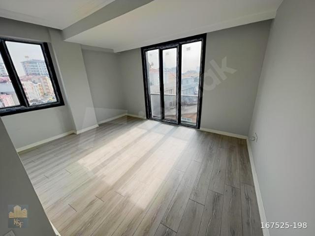 CADDE ÜZERİ ASANSÖRLÜ İSKANLI TAPU MASRAFSIZ SIFIR 3+1 DUBLEKS