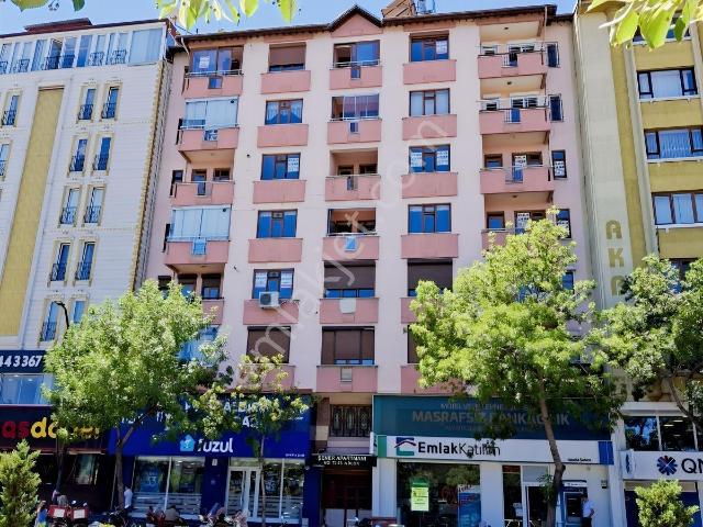 Cadde Üzeri Çarşı Merkezde 3+1 Daire, 171m2
