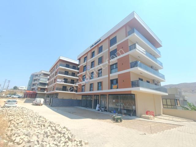 Cadde Üzeri Çevreyolu Yakını 3+1 Havuzlu Asansörlü Satılık Daire