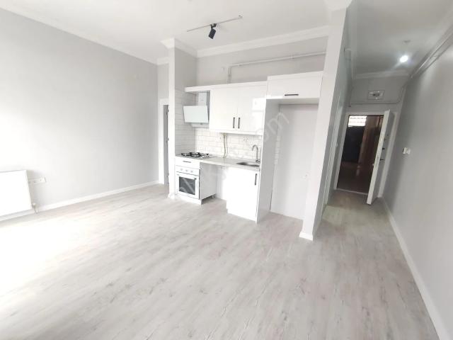 Cadde Üzeri Hem Daire Hem Ofis İçin Uygun Ayça'dan Kiralık 1+1