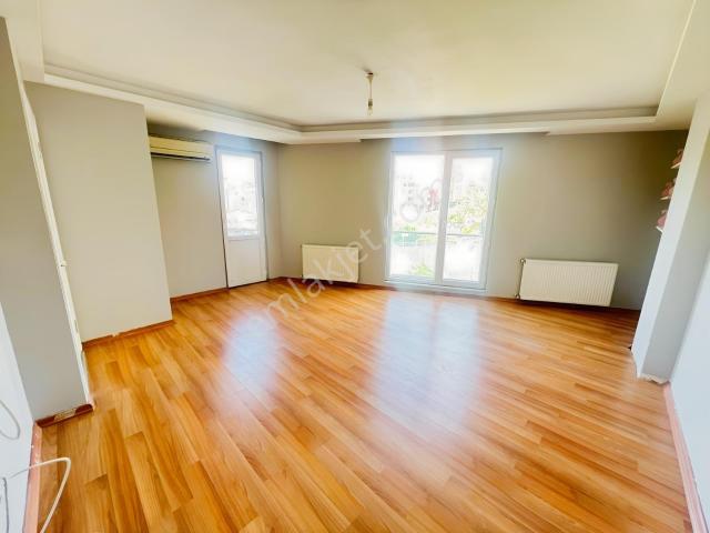 Cadde Üzeri Klimalı Ara Katta 2+1 Kiralık Daire