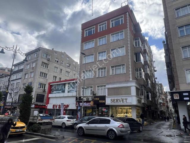 Cadde Üzerinde 1+0 Eşyalı Studio Daire