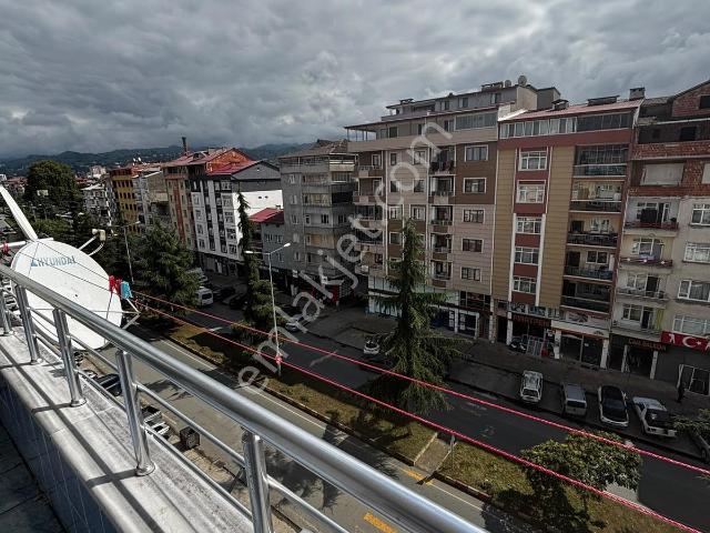Cadde Üzerinde 3+1 Doğalgazlı Yatırımlık Daire