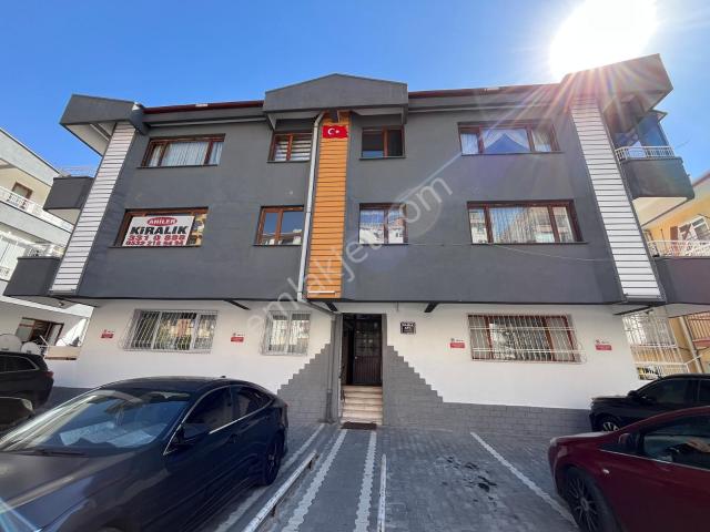 Cadde Üzerinde Dolmuş Otobüs Güzergahında 3+1 Kiralık Daire !
