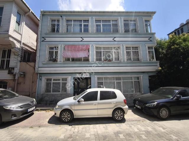 Cadde Üzerinde Hastaneler Bölgesi Eşyalı 2+1 Kiralık Daire
