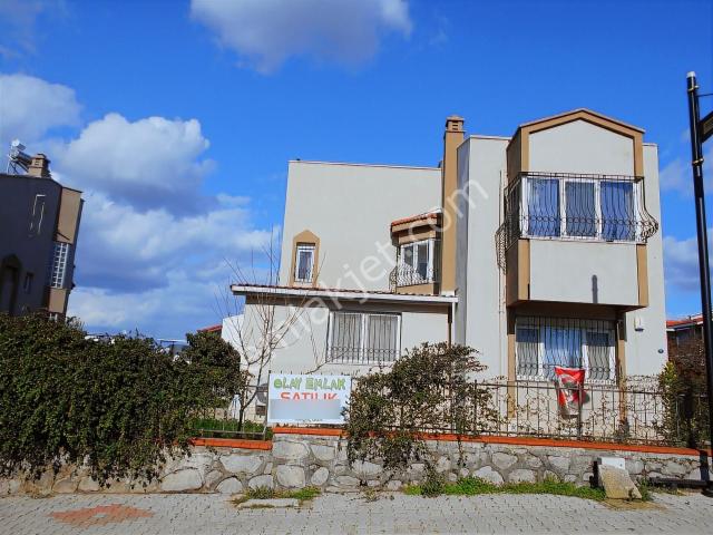 Cadde Üzerinde mantolamalı Full Yapılı Villa 15.100.000 Tl
