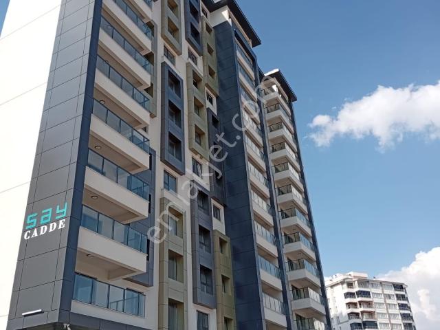 Cadde Üzerinde Süper Lüks Sıfır Ara Kat Daire