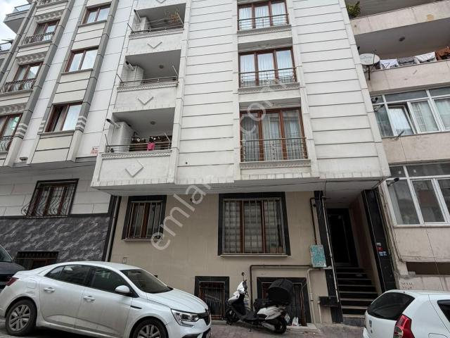 Cadde Ve Okullara Yakın Kış Bahçeli 2+1 Bahçe Katı