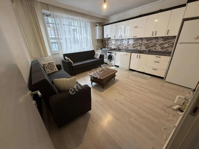 Cadde Yanı Yeni Bina 1.kat Eşyalı Temiz Ferah Lüks 1+1 Daire