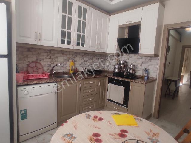Cadde Yakını 2 Oda 1 Salon Full Temiz Eşyalı Kiralık Daire