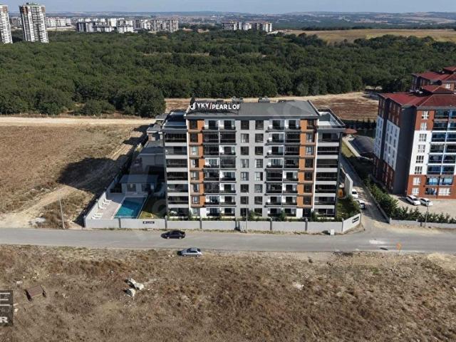 CADDE GAYRİMENKUL'DEN ÇERKEZKÖY TEPE'DE SİTE İÇİ 2+1 DAİRE