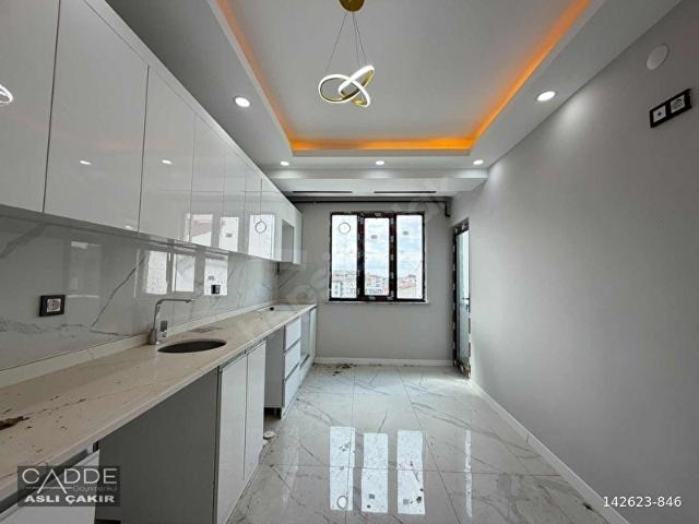 CADDE GAYRİMENKUL'DEN KAPAKLI HASTANE BÖLGESİ 3+1 DAİRE