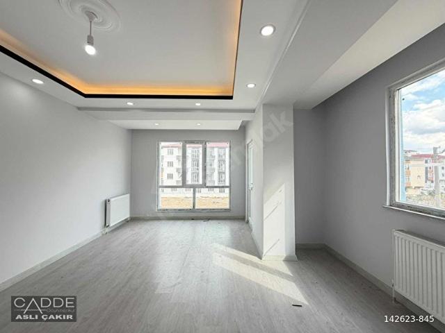 CADDE GAYRİMENKUL'DEN KAPAKLI HASTANE BÖLGESİ 3+1 DAİRE