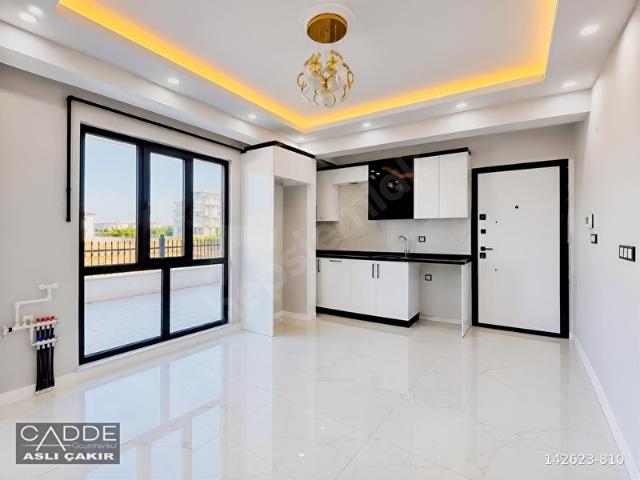 CADDE GAYRİMENKUL'DEN KAPAKLI'DA ÖN CEPHE 2+0 SATILIK DAİRE
