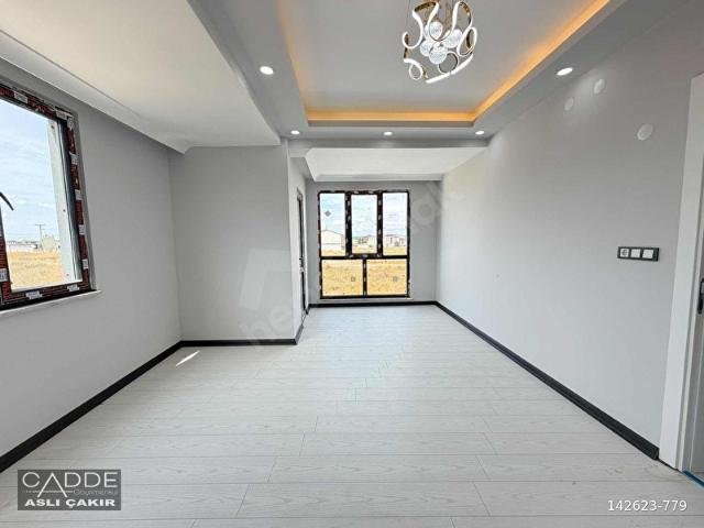 CADDE GAYRİMENKUL'DEN KAPAKLI'DA ARAKAT 2+1 SATILIK DAİRE