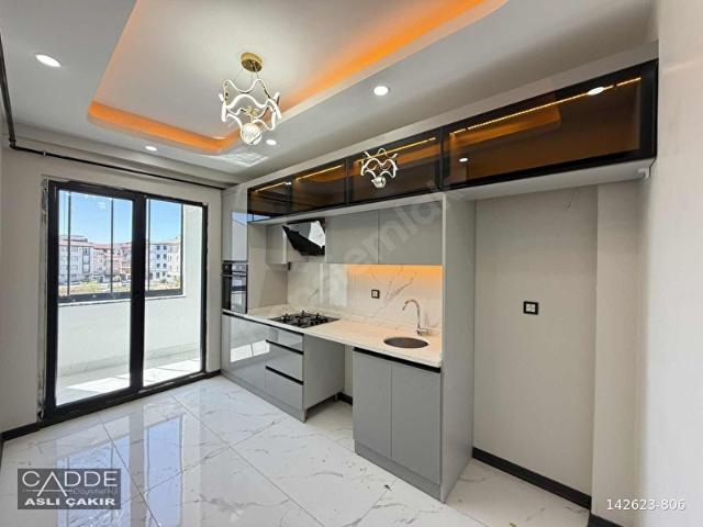 CADDE GAYRİMENKUL'DEN KAPAKLI'DA ARAKAT ÖN CEPHE LÜKS 2+1 DAİRE