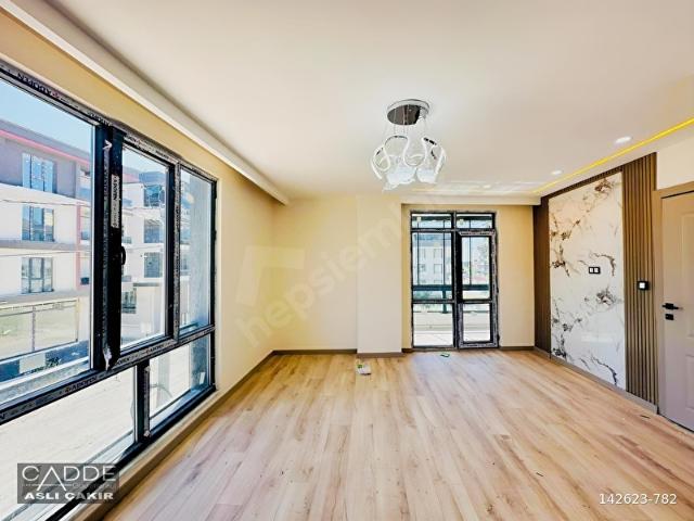 CADDE GAYRİMENKUL'DEN KAPAKLI'DA LÜKS 2+1 SATILIK DAİRE