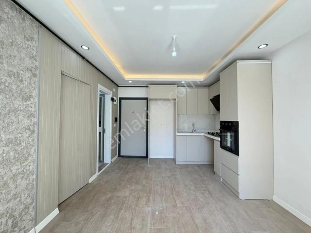 Cadde Gayrimenkul’den Kapaklı Merkezi Konumda Lüks 1+1 Daire