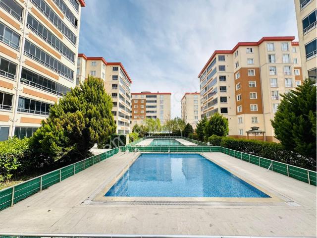 Cadde Gayrimenkul’den Kapaklı Site İçi 2+1 Satılık Daire