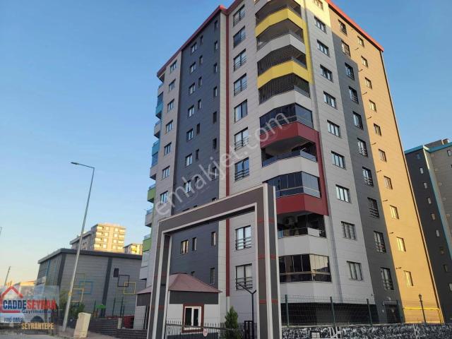 Cadde Seyran'dan Kiralık 3+1 /ataşehir Gürkan Sit memura