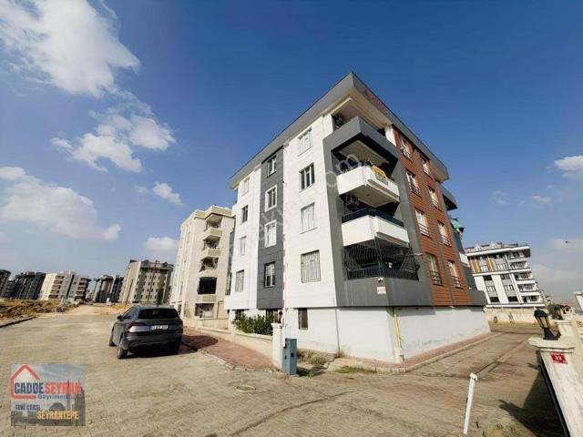 Cadde Seyran'dan Kiralık 3+1 /batıkentde Kiralık Arakat Daire
