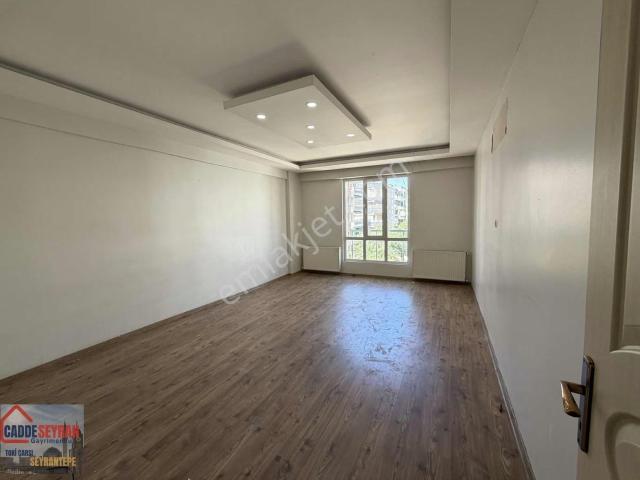 Cadde Seyran'dan Kiralık Akpiyarda 3+1 Arakat Daire