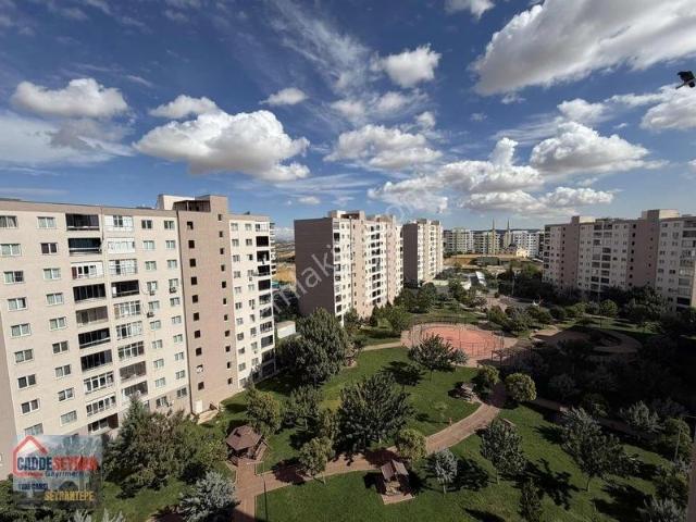 Cadde Seyrandan Kiralık Belediye Evleri 3+1