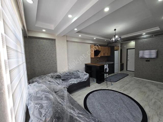 Cadde Seyran'dan Sıfır Eşyalı Kiralık Full 1+1 taşınmaya Hazır