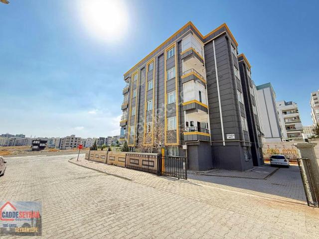 Cadde Seyrandan Satlık Lüks Konut 3+1ara Kat Park Cepelı