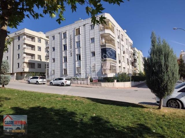 Cadde Seyran'dan Sedat Sağır Ortaokulu Karşısı Kiralık 2+1 Daire