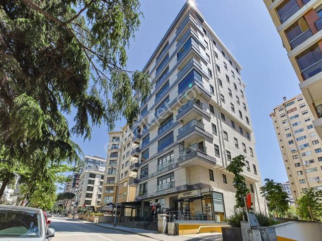 Caddebostan Tanzimat'ta Bağdat Caddesi 4. Bina 177 Net Nadir 4+1