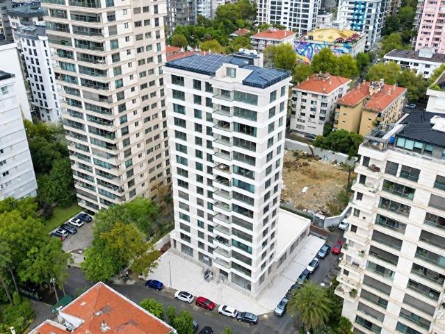 CADDEBOSTAN ZİNCİRLİKÖŞKTE, BAĞDAT CADDESİNE 100 M, KATTA TEK 4+1 KİRALIK
