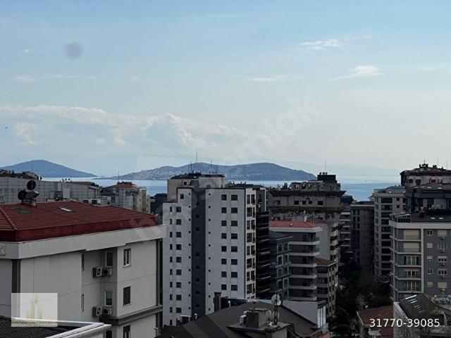 CADDEBOSTAN BAĞDAT CADDESİNE ÇOK YAKIN BALKONLU 88M2 2+1 SIFIR
