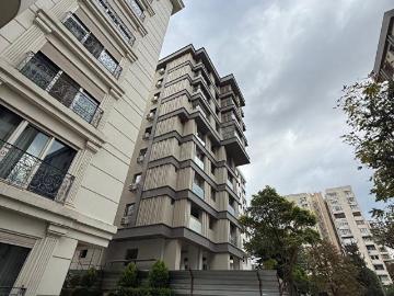 CADDEBOSTAN SAHİLDE SIFIR BİNADA ARMADA'DAN İŞYERİ VE KONUTA 3+1