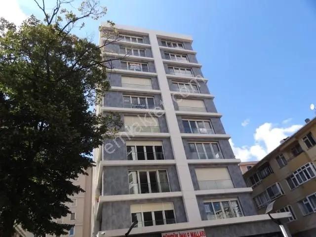 Caddebostan Sahil Tarafı Kombili Lüks Kiralık Daire 3+1,135m2