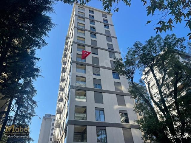 Caddebostan Sahilde Caddeye 3.Binada YENİ Sıfır Kiralık 4+1